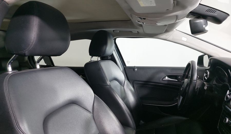 Mercedes Benz Clase Gla 1.6 GLA 200 CGI SPORT Suv 2015