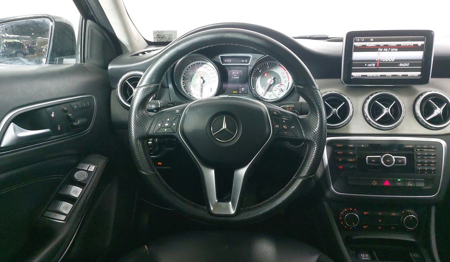 Mercedes Benz Clase Gla 1.6 GLA 200 CGI SPORT Suv 2015