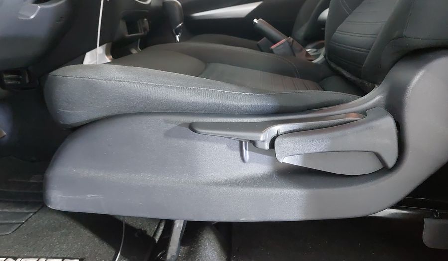 Nissan Frontier 2.5 LE AUTO Pickup 2023