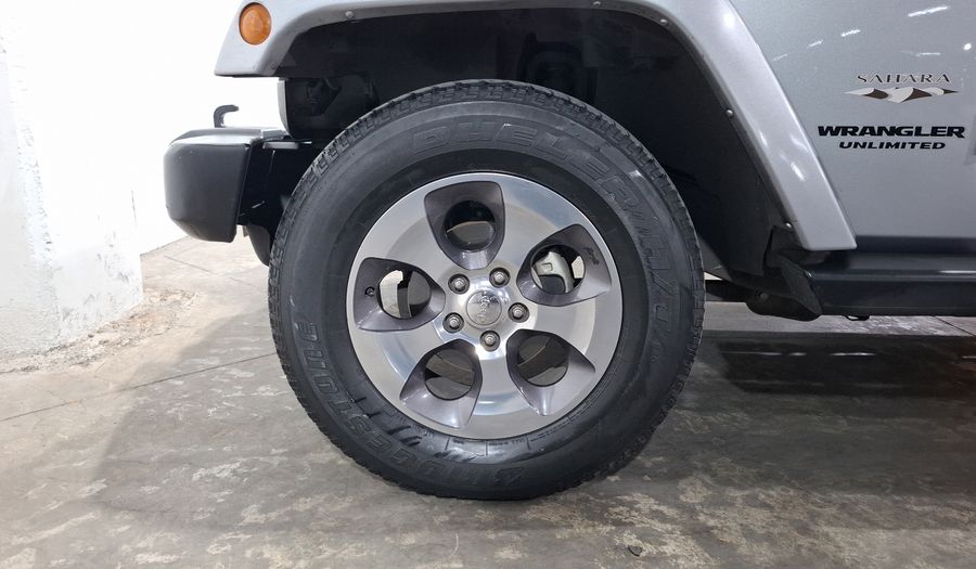 Jeep Wrangler 3.6 UNLIMITED SAHARA 4X4 ATX Suv 2016
