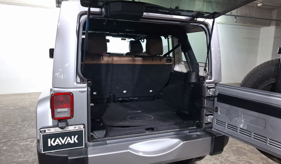 Jeep Wrangler 3.6 UNLIMITED SAHARA 4X4 ATX Suv 2016