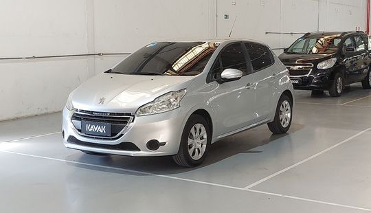 Peugeot • 208
