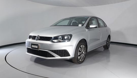 Volkswagen • Vento