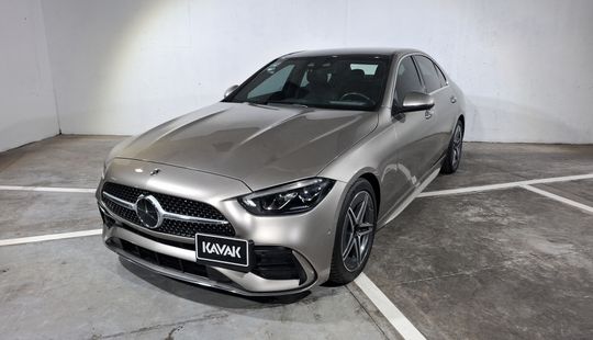 2023 • 31,572 km • Automático