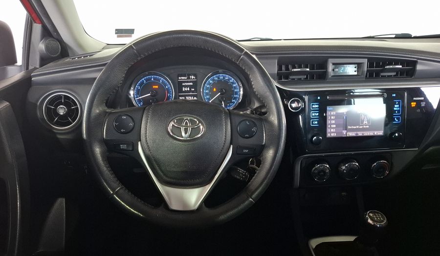 Toyota Corolla 1.8 SE MT Sedan 2017