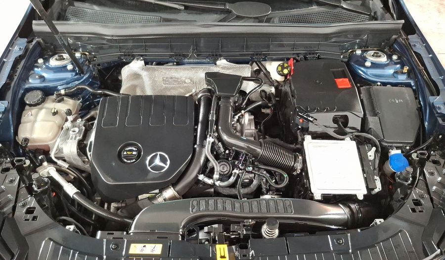 Mercedes Benz Clase Glb 1.3 200 PROGRESSIVE LINE DCT Suv 2022