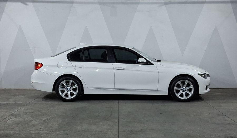 Bmw Serie 3 2.0 320IA Sedan 2015