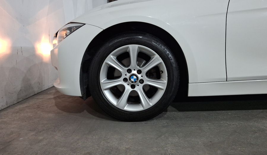 Bmw Serie 3 2.0 320IA Sedan 2015