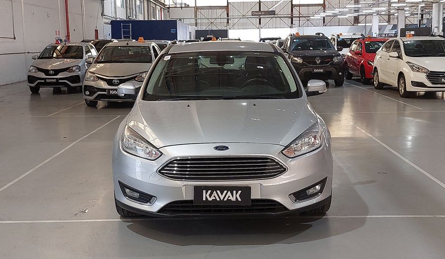 Ford Focus TITANIUM Hatchback 2016