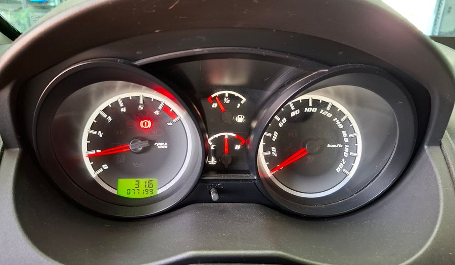 Ford Fiesta 1.6 AMBIENTE PLUS Hatchback 2013