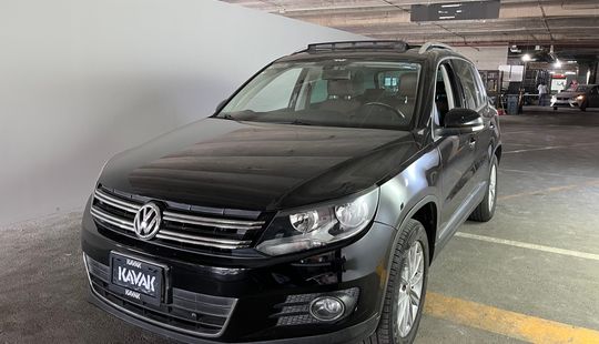 Volkswagen • Tiguan