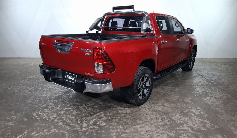 Toyota Hilux 2.8 DOBLE CABINA DSL AT PLATINUM ROJO Pickup 2019