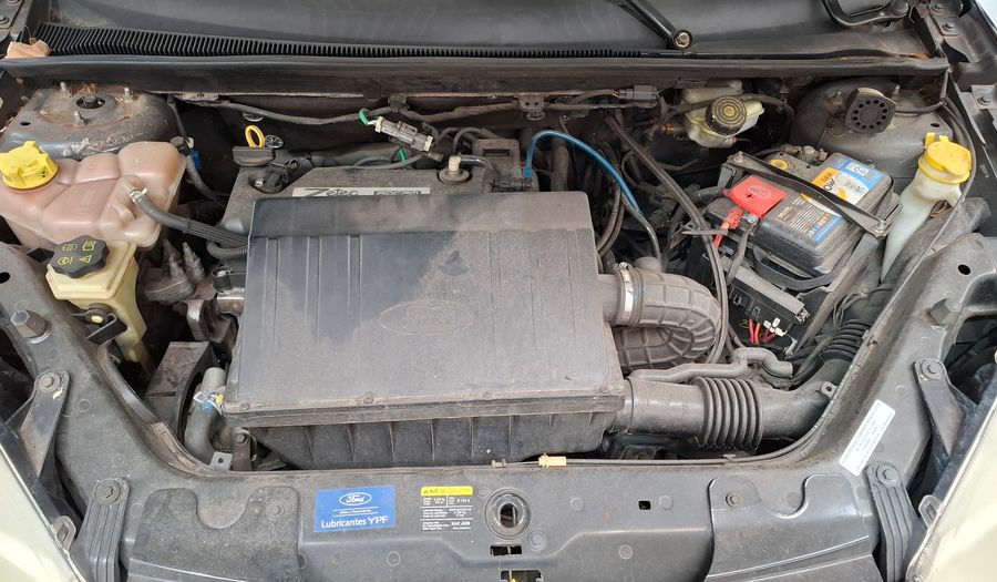 Ford Fiesta 1.6 AMBIENTE MP3 Hatchback 2010