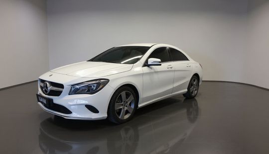Mercedes Benz • CLA 180