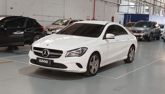 Mercedes Benz • CLA 180