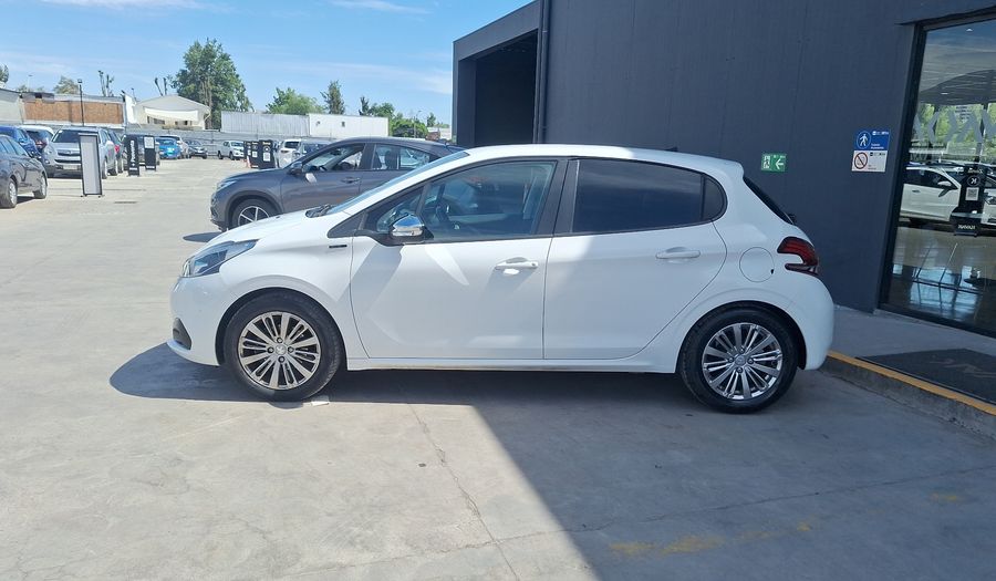 Peugeot 208 1.2 PURETECH 82 HP SIGNATURE Hatchback 2019
