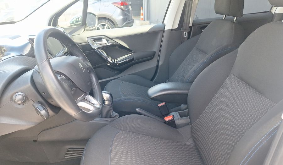 Peugeot 208 1.2 PURETECH 82 HP SIGNATURE Hatchback 2019