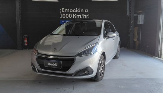 Peugeot • 208
