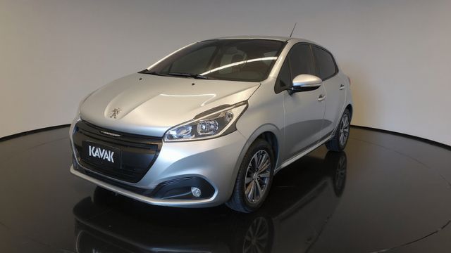 Peugeot • 208