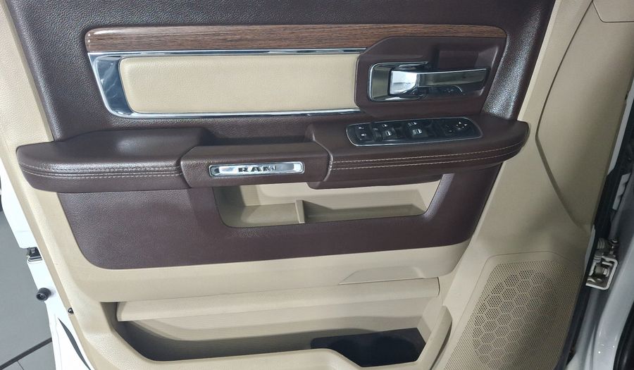 Ram 2500 5.7 LARAMIE HD CREW CAB 4X4 V8 6AT Pickup 2016