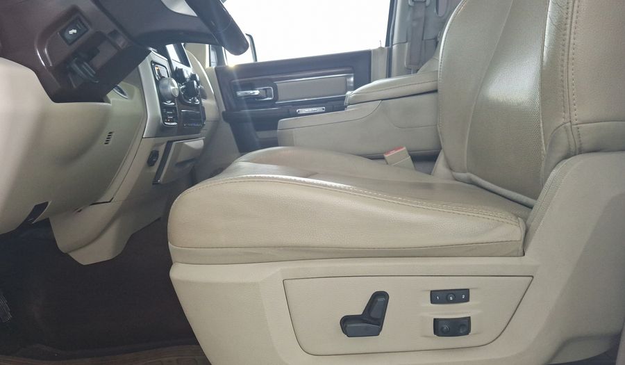 Ram 2500 5.7 LARAMIE HD CREW CAB 4X4 V8 6AT Pickup 2016