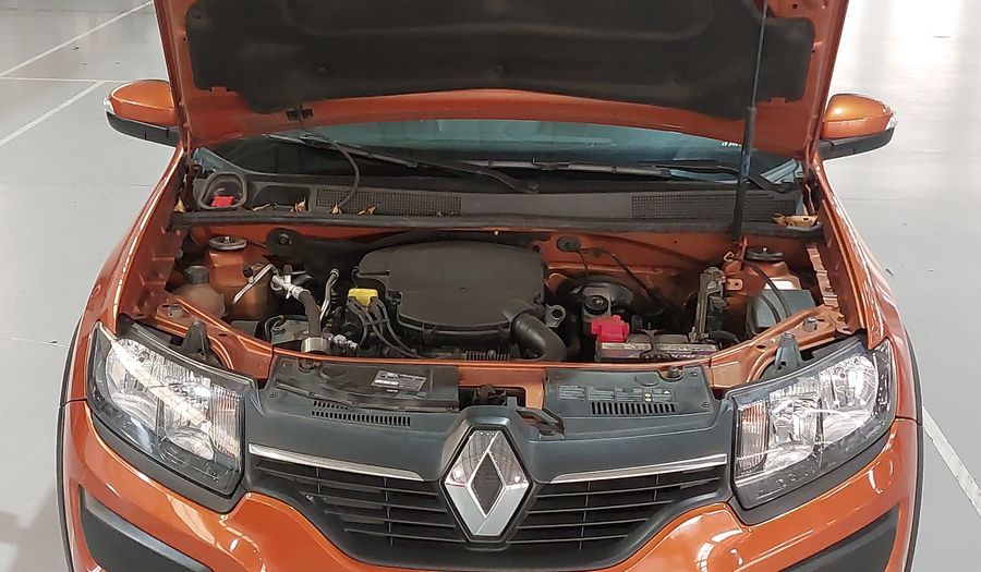 Renault Sandero STEPWAY Hatchback 2015