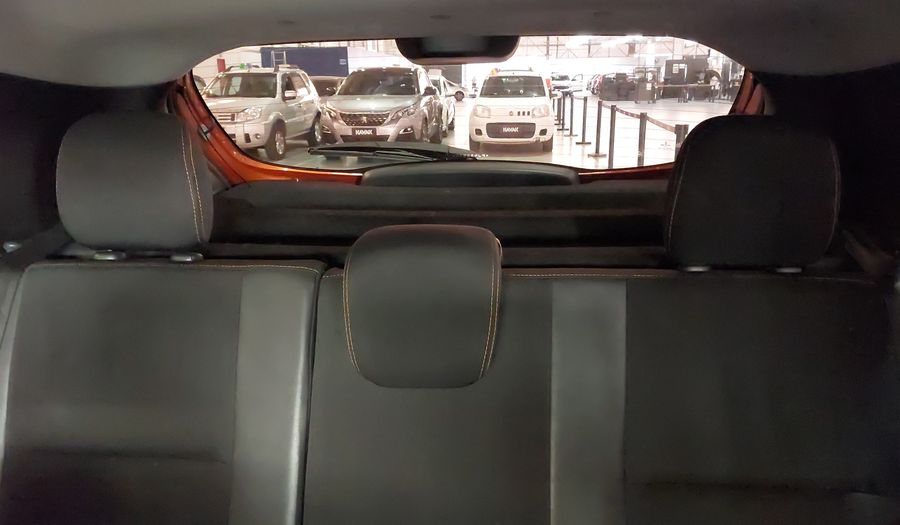 Renault Sandero STEPWAY Hatchback 2015