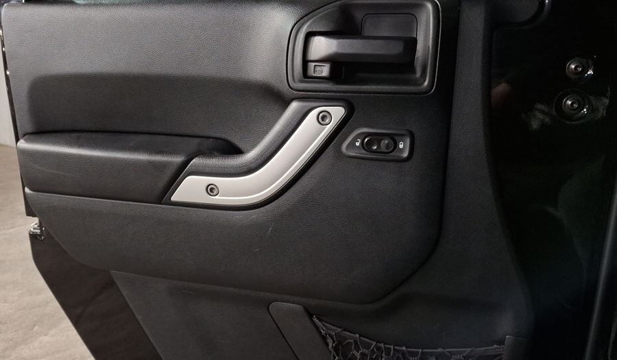 Jeep Wrangler 3.6 UNLIMITED SAHARA 4X4 ATX Suv 2017