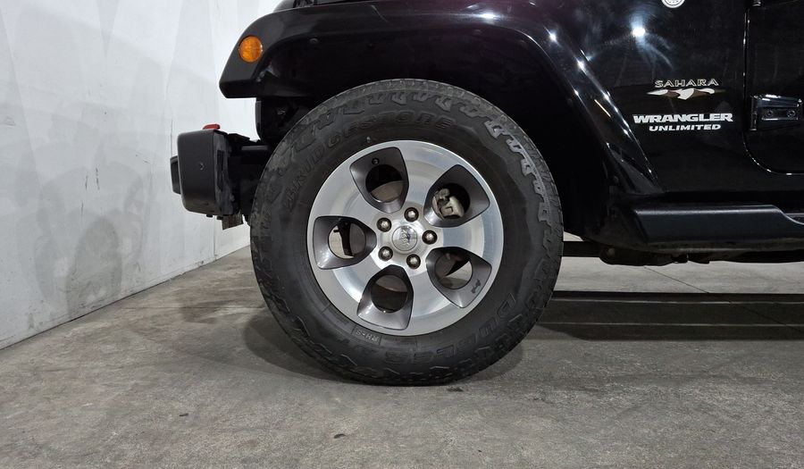 Jeep Wrangler 3.6 UNLIMITED SAHARA 4X4 ATX Suv 2017