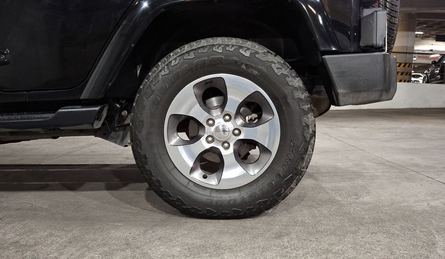 Jeep Wrangler 3.6 UNLIMITED SAHARA 4X4 ATX Suv 2017