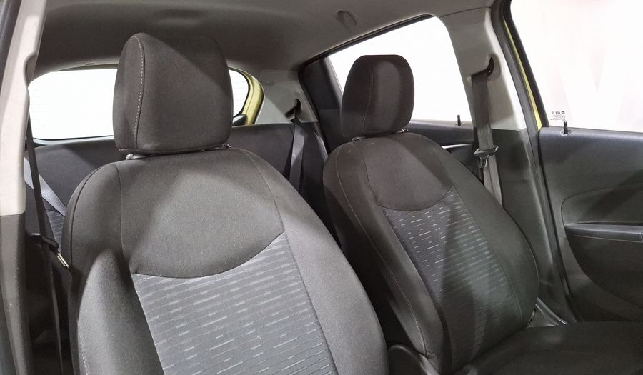 Chevrolet Spark 1.4 LT B MT Hatchback 2017