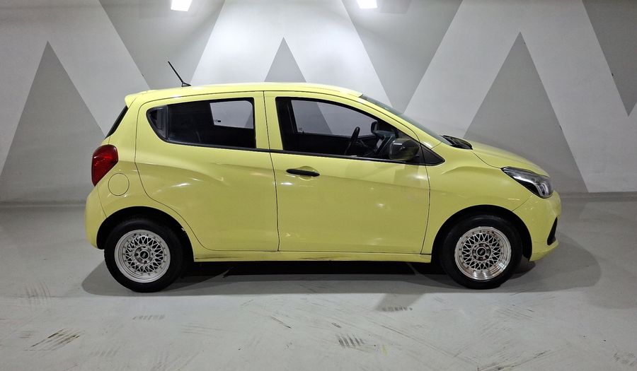 Chevrolet Spark 1.4 LT B MT Hatchback 2017