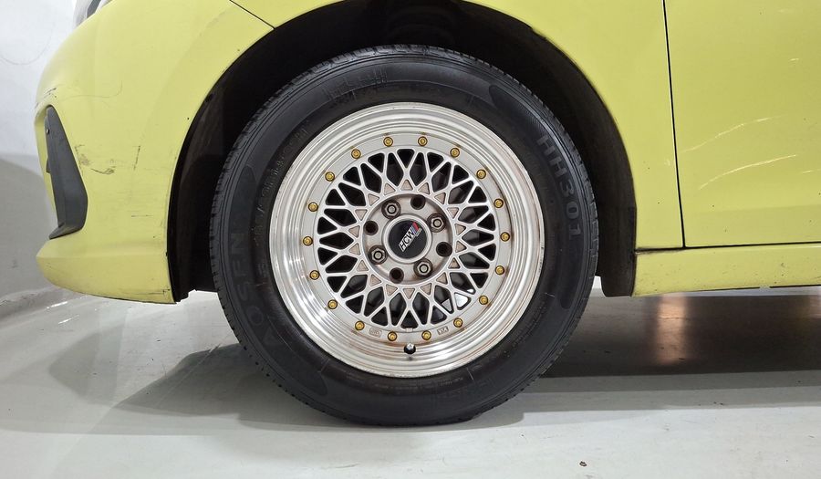 Chevrolet Spark 1.4 LT B MT Hatchback 2017