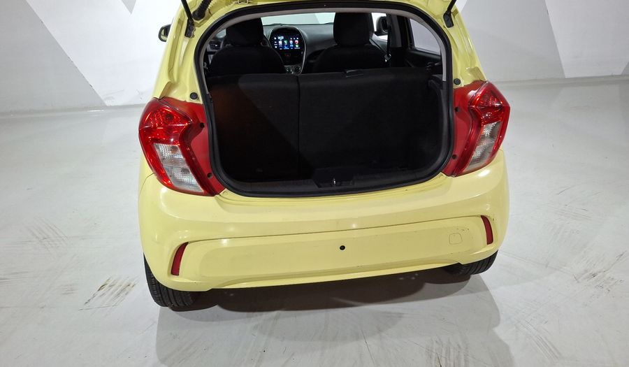 Chevrolet Spark 1.4 LT B MT Hatchback 2017