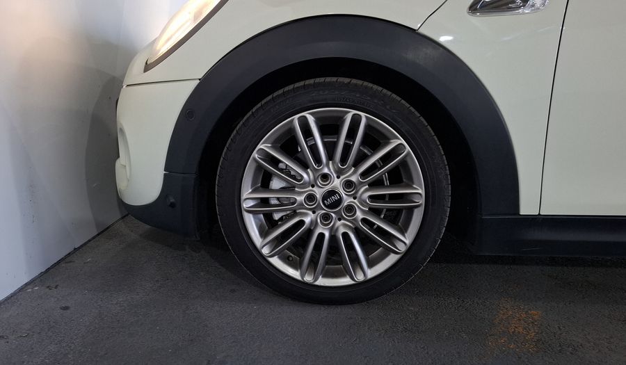 Mini Cooper S 2.0 COOPER HOT CHILI AT Hatchback 2014