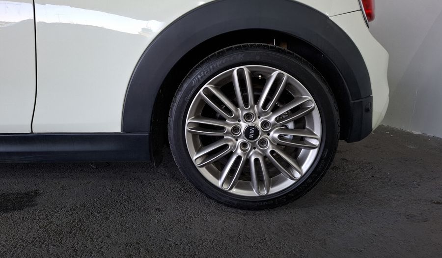 Mini Cooper S 2.0 COOPER HOT CHILI AT Hatchback 2014