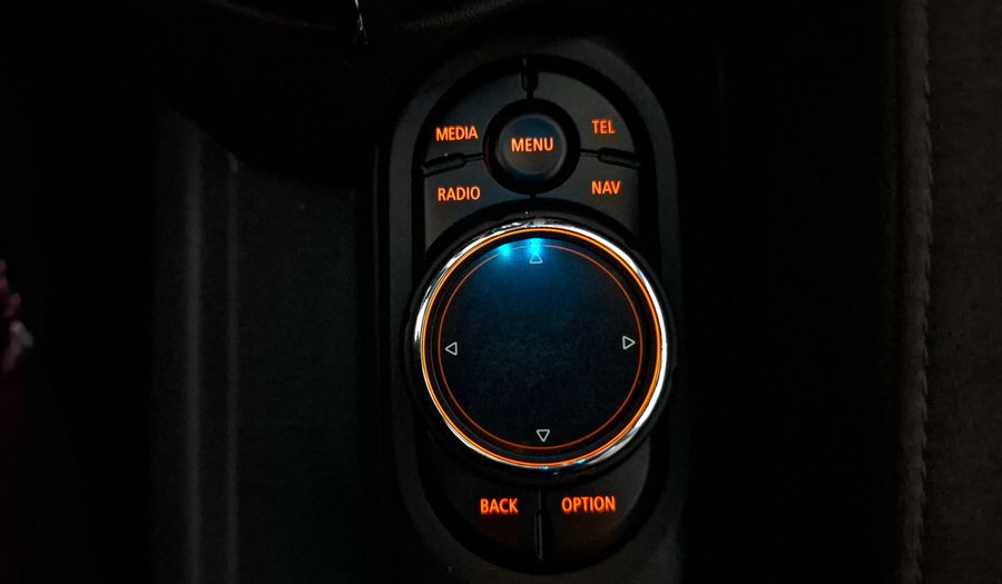 Mini Cooper S 2.0 COOPER HOT CHILI AT Hatchback 2014