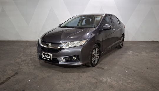 2017 • 85,586 km • Automático