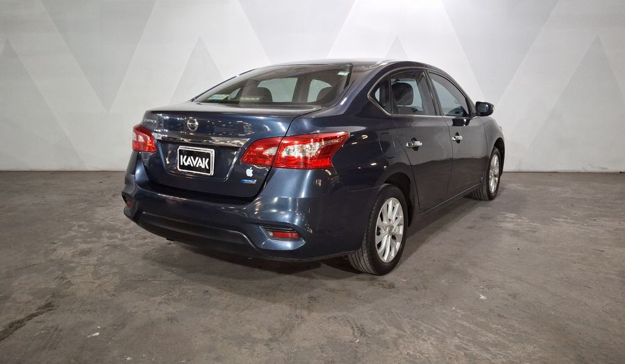 Nissan Sentra 1.8 ADVANCE CVT Sedan 2017