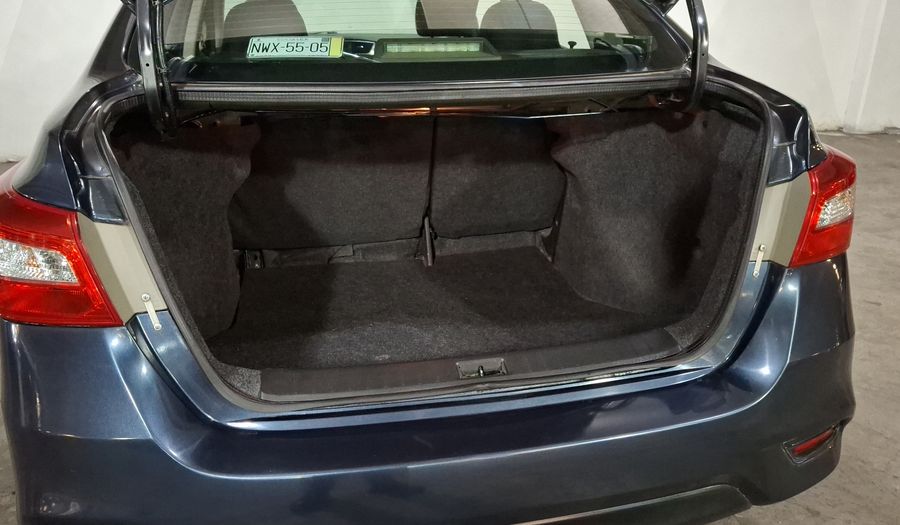 Nissan Sentra 1.8 ADVANCE CVT Sedan 2017