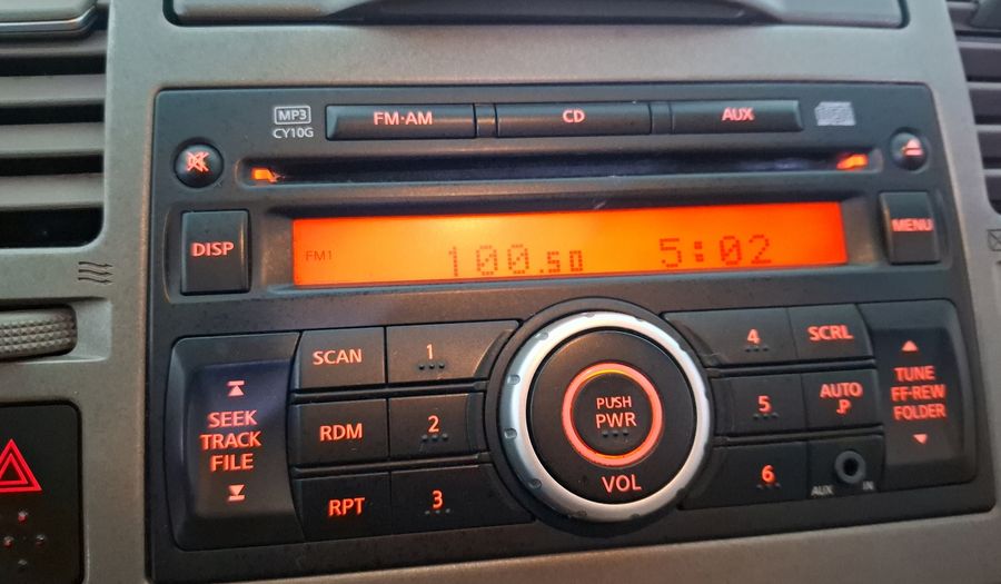 Nissan Tiida 1.8 SPECIAL EDITION HB AT Hatchback 2013