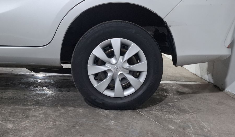 Toyota Avanza 1.5 LE Minivan 2020