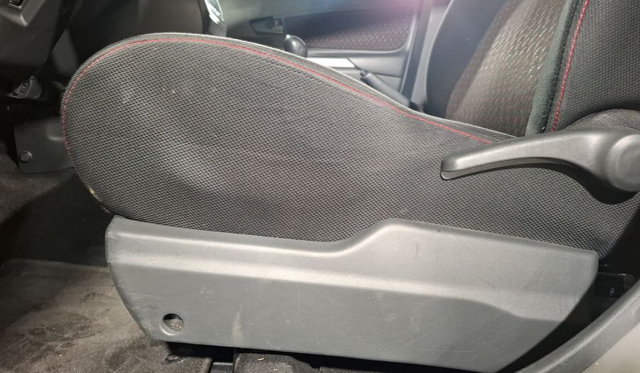 Toyota Avanza 1.5 LE Minivan 2020