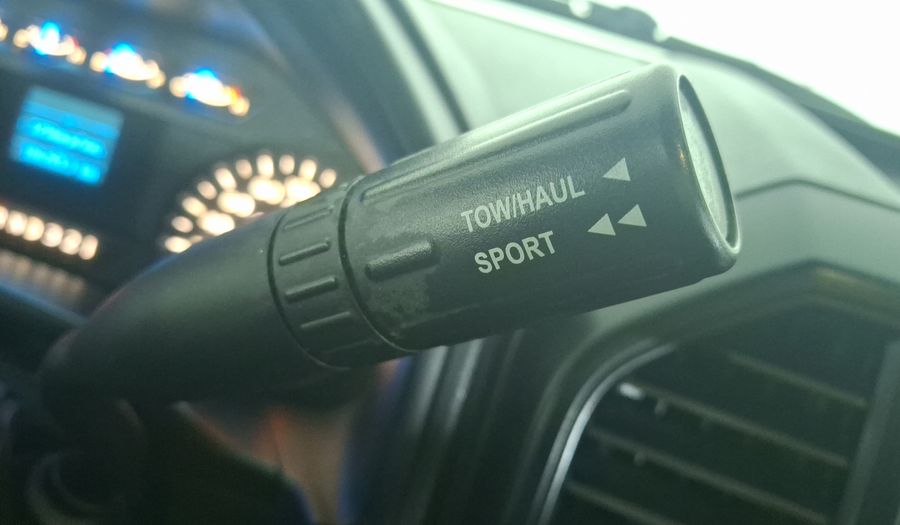 Ford F-150 3.5 XL CREW CAB 4X2 V6 AT Pickup 2016