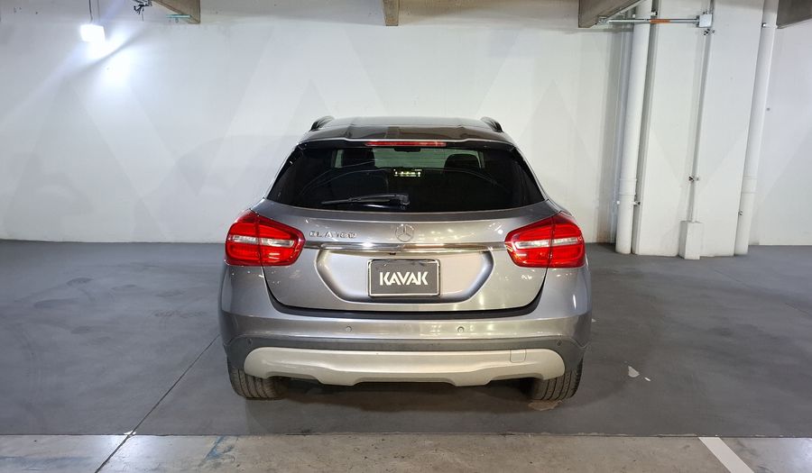 Mercedes Benz Clase Gla 1.6 GLA 180 CGI Suv 2016