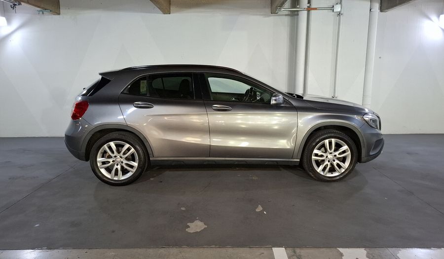 Mercedes Benz Clase Gla 1.6 GLA 180 CGI Suv 2016