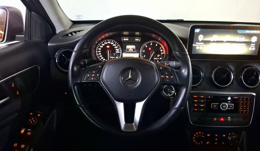 Mercedes Benz Clase Gla 1.6 GLA 180 CGI Suv 2016