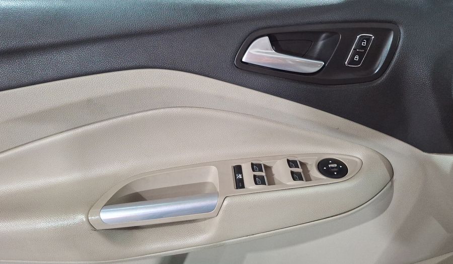 Ford Escape 2.5 SE PLUS PANORAMA ROOF AT Suv 2014