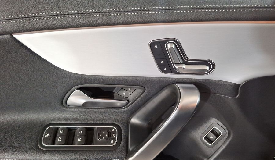 Mercedes Benz Clase Cla 1.3 MHEV CLA 200 LINE DCT Coupe 2024