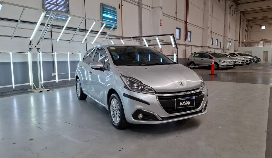 Peugeot 208 1.6 ALLURE Hatchback 2018